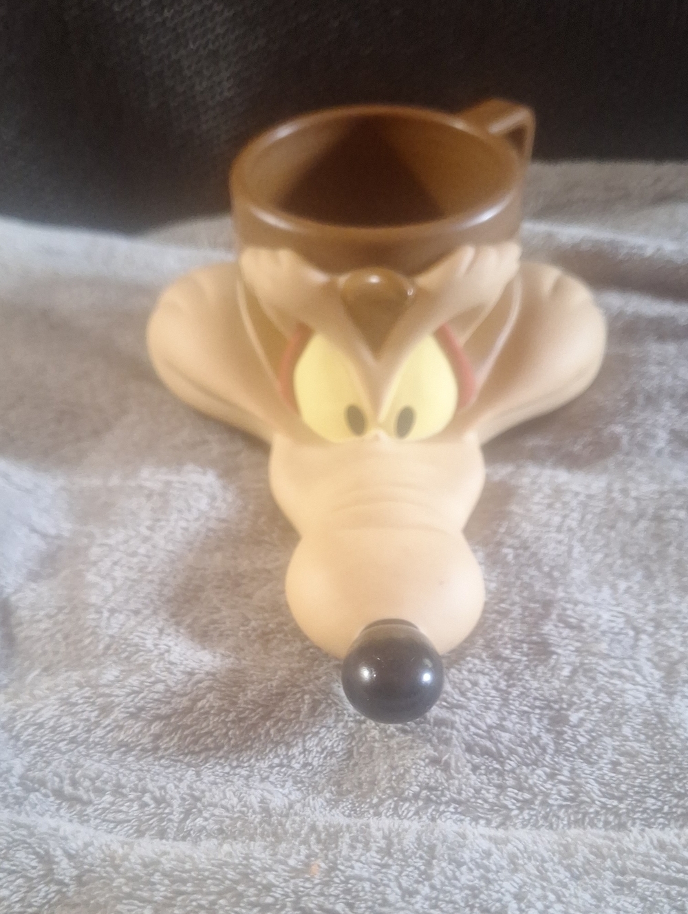 Vintage Cartoon Coyote Mug- Light Brown & Dark Brown